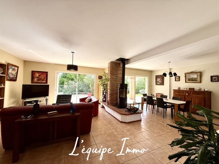 Image No.3-5 Bed House for sale