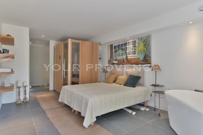 Image No.21-3 Bed House for sale