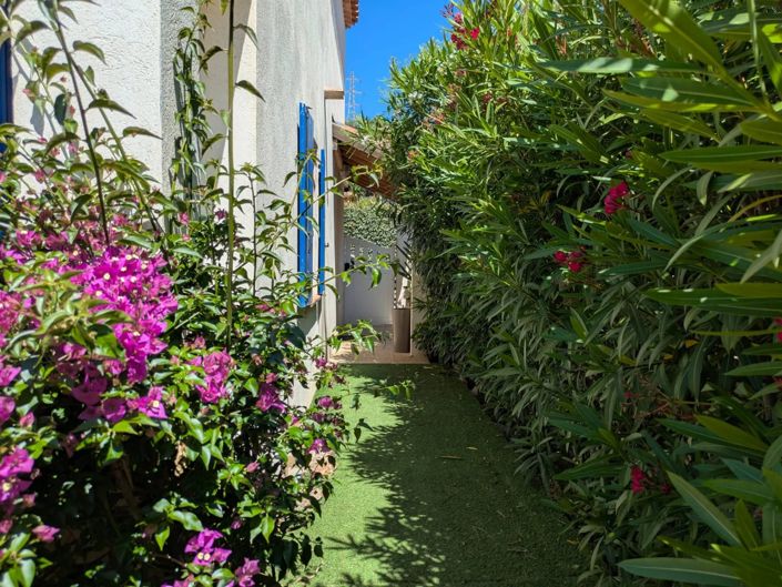 Image No.18-3 Bed House for sale