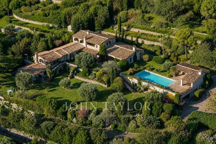Image No.2-6 Bed House for sale