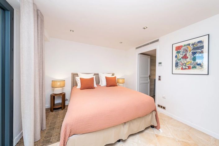 Image No.22-7 Bed House for sale