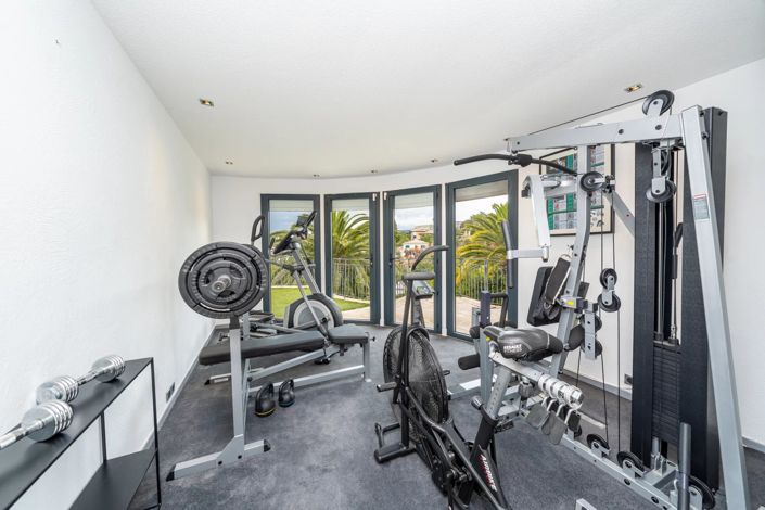 Image No.26-7 Bed House for sale