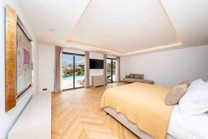 Image No.9-7 Bed House for sale