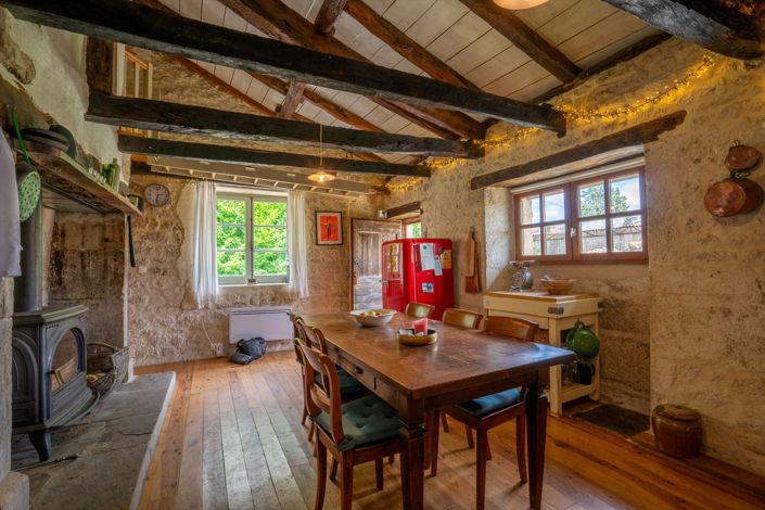 Image No.11-3 Bed House for sale