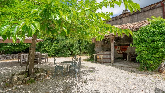Image No.8-3 Bed House for sale