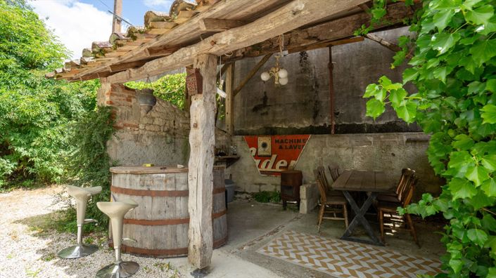 Image No.9-3 Bed House for sale