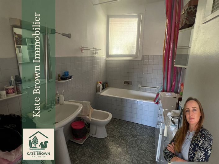 Image No.22-5 Bed House for sale