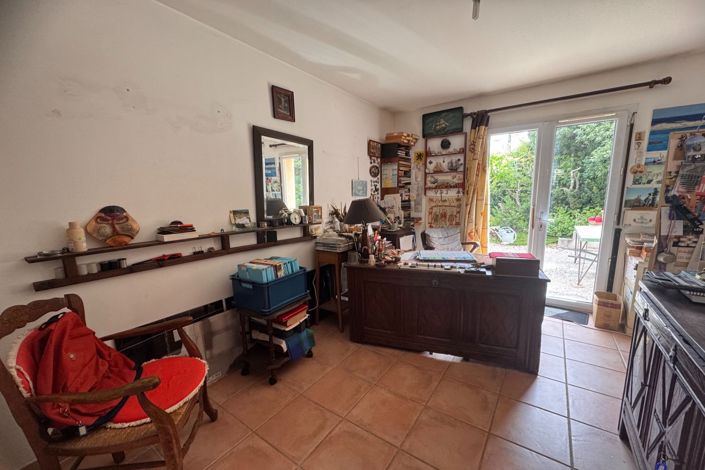 Image No.5-5 Bed House for sale