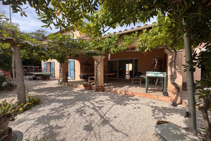Image No.7-5 Bed House for sale