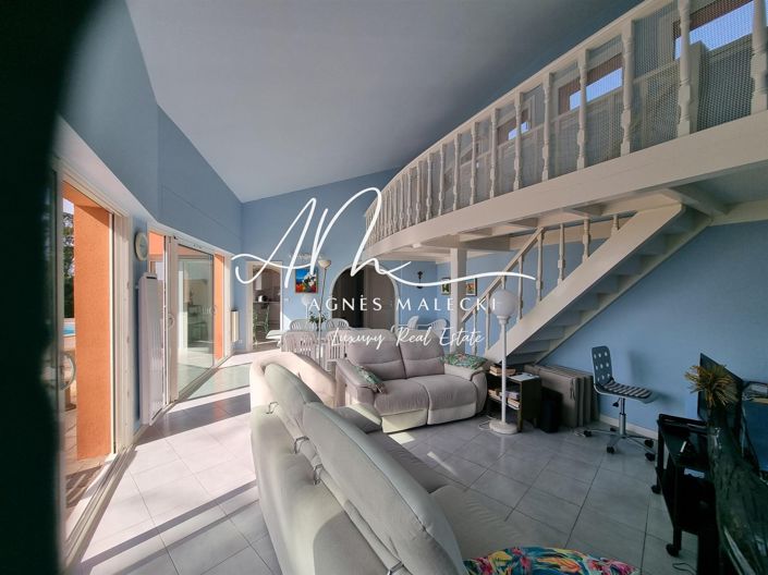 Image No.7-3 Bed House for sale