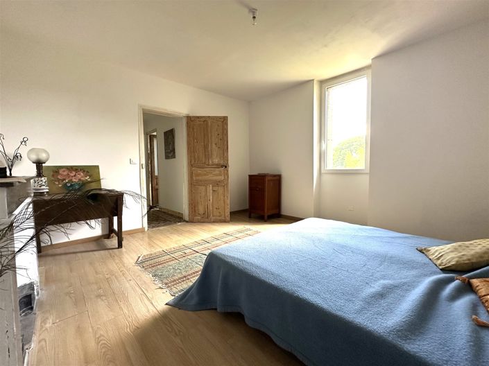 Image No.13-3 Bed House for sale