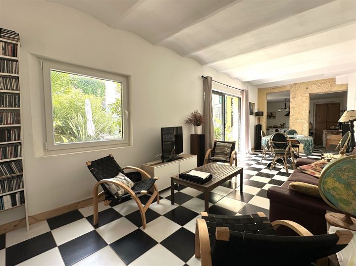 Image No.9-3 Bed House for sale