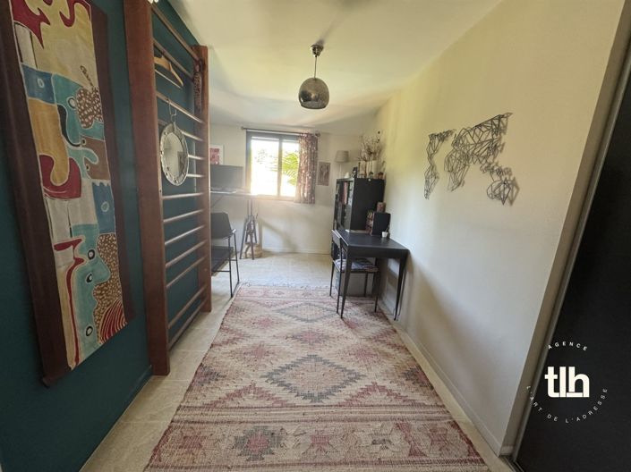 Image No.19-5 Bed House for sale