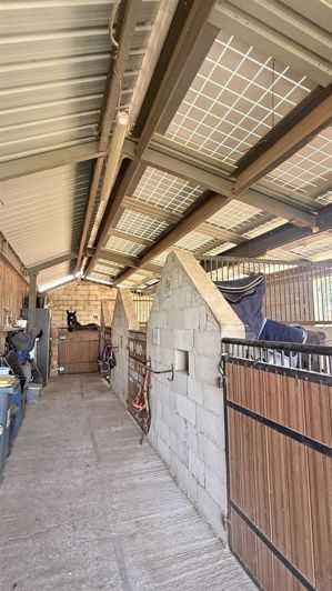 Image No.5-2 Bed House for sale