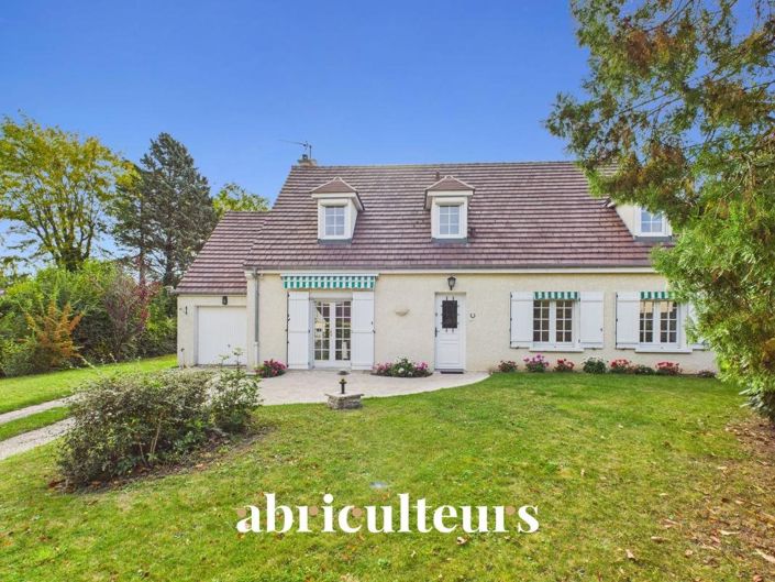 Image No.2-4 Bed House for sale