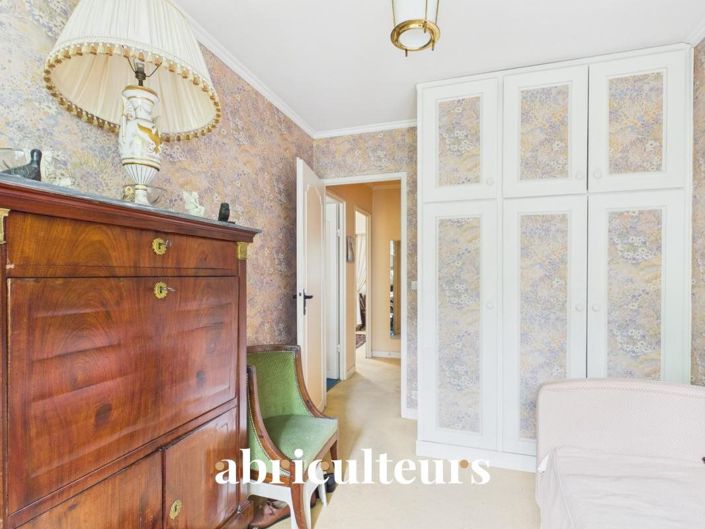 Image No.16-Appartement de 2 chambres à vendre à Versailles