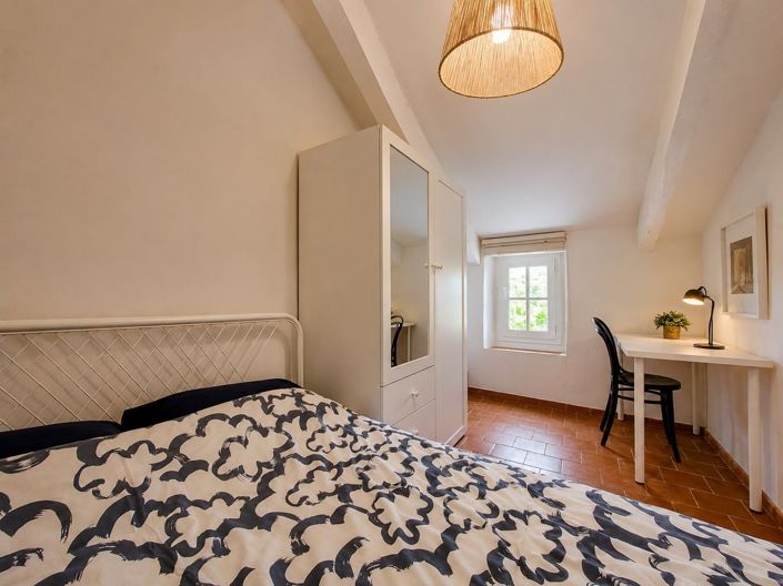 Image No.11-3 Bed House for sale