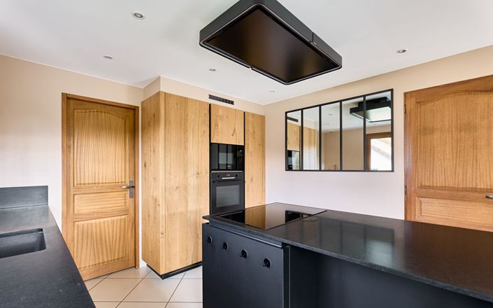 Image No.11-5 Bed House for sale