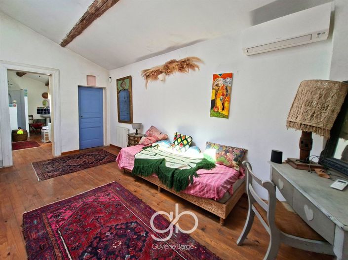 Image No.19-4 Bed House for sale