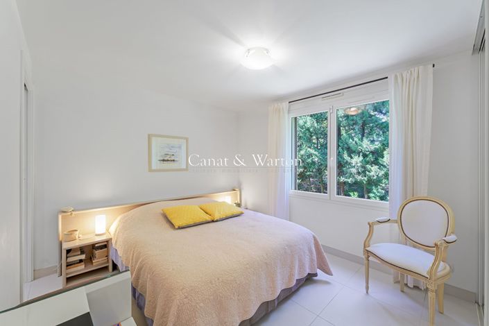 Image No.11-3 Bed Apartment for sale