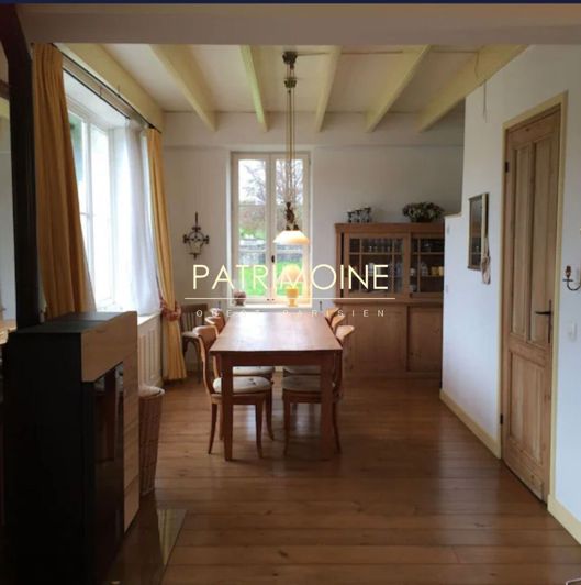 Image No.17-3 Bed Property for sale