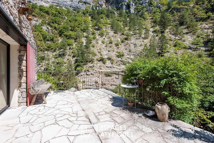 Image No.7-2 Bed Property for sale
