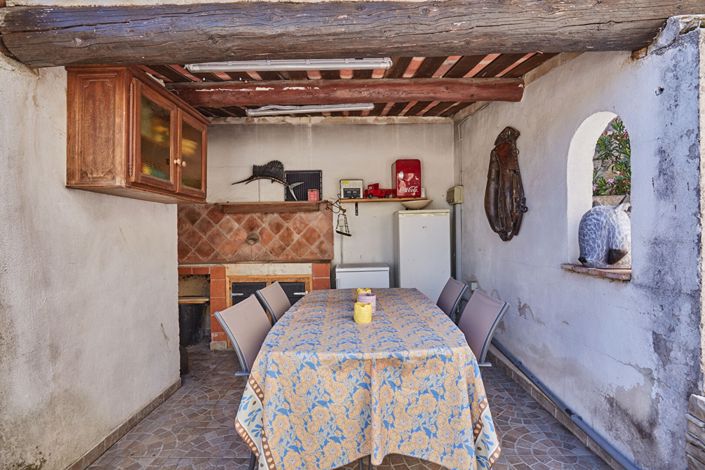 Image No.15-4 Bed House for sale