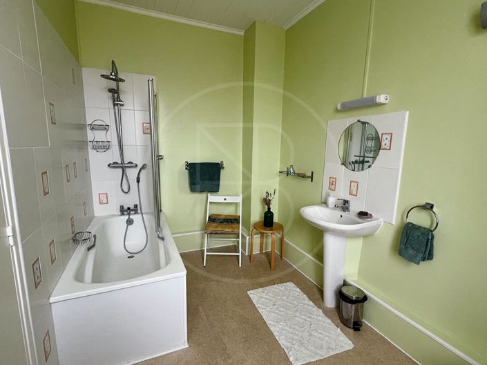 Image No.14-4 Bed House for sale