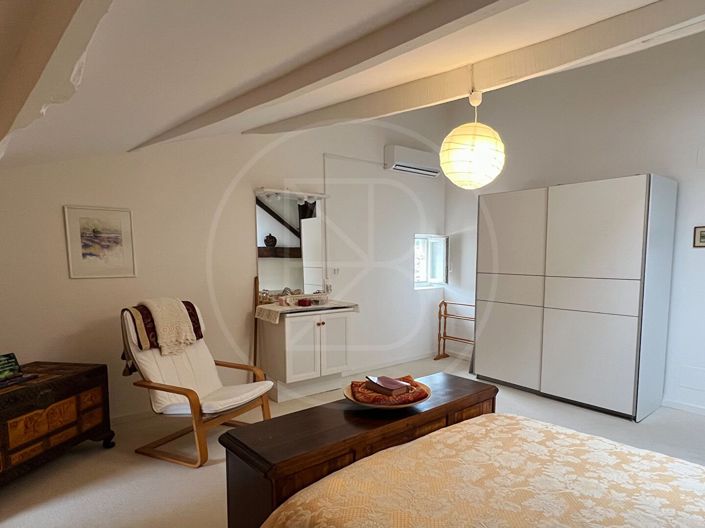 Image No.17-4 Bed House for sale