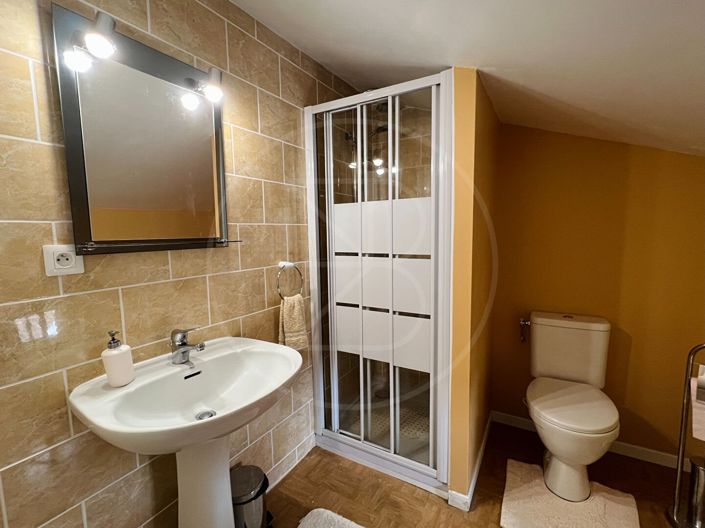 Image No.18-4 Bed House for sale