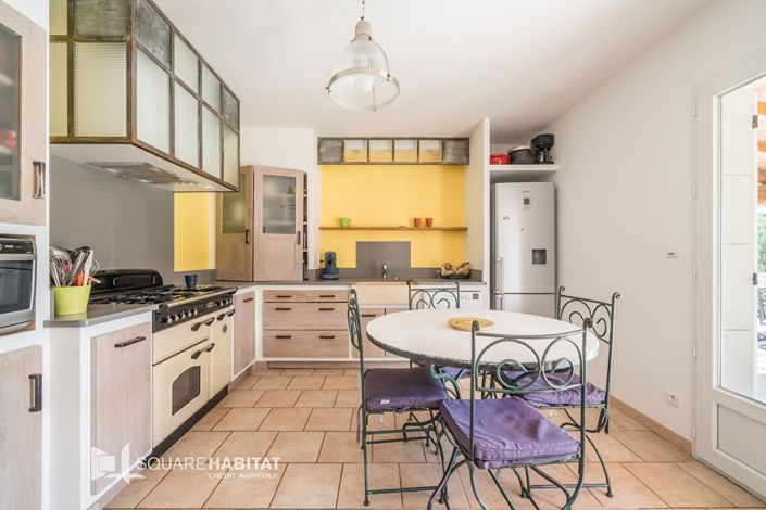 Image No.7-4 Bed House for sale