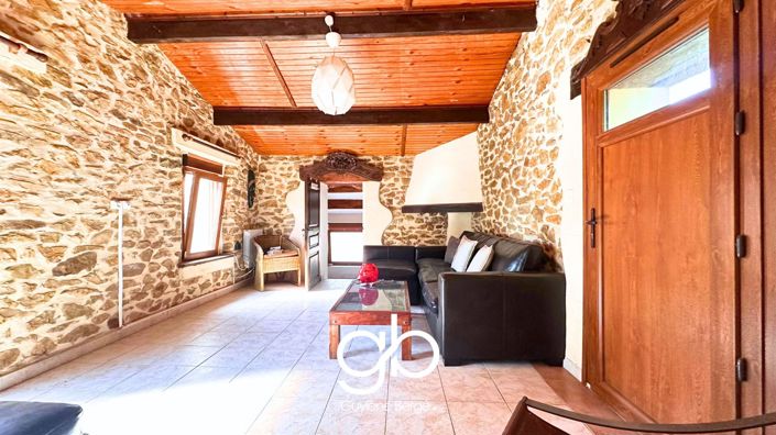Image No.16-6 Bed House for sale