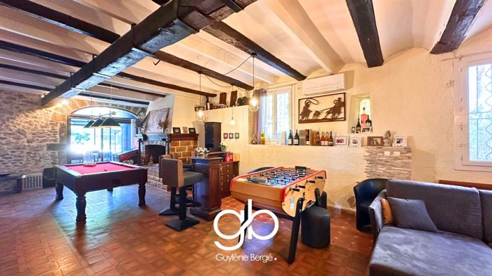 Image No.2-6 Bed House for sale