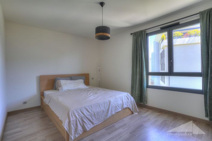 Image No.15-4 Bed Apartment for sale