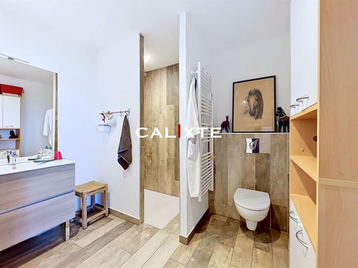 Image No.13-2 Bed House for sale