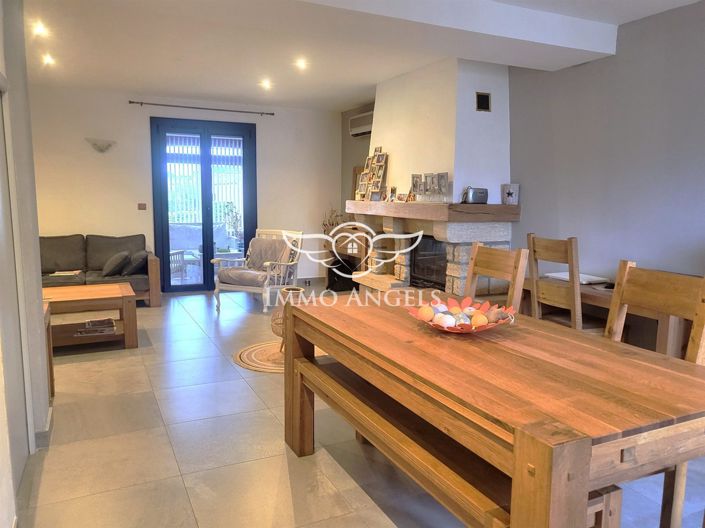Image No.4-3 Bed House for sale