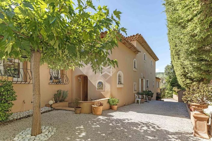 Image No.14-4 Bed House for sale