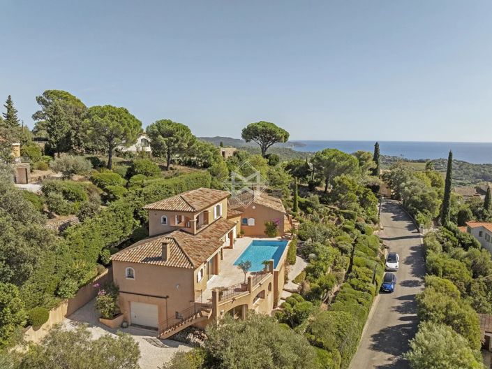 Image No.3-4 Bed House for sale