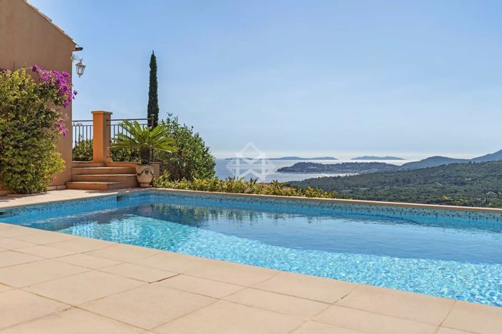 Image No.4-4 Bed House for sale