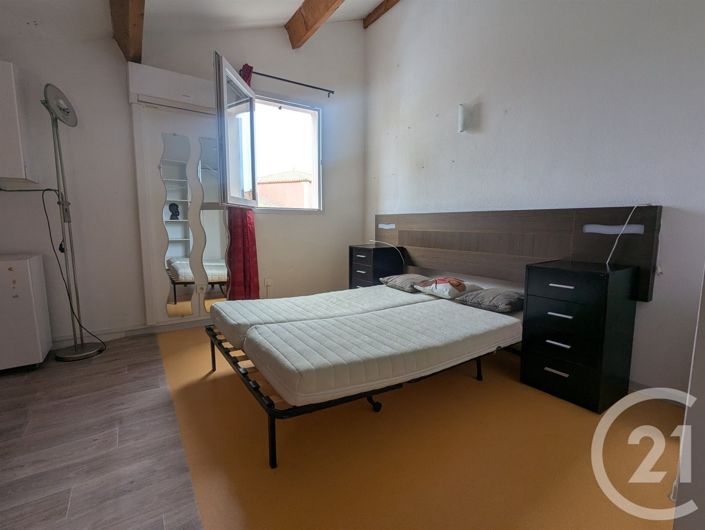 Image No.17-1 Bed House for sale