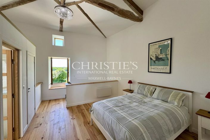Image No.36-5 Bed House for sale