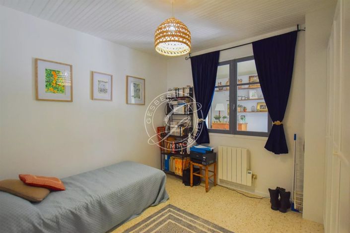 Image No.15-3 Bed House for sale