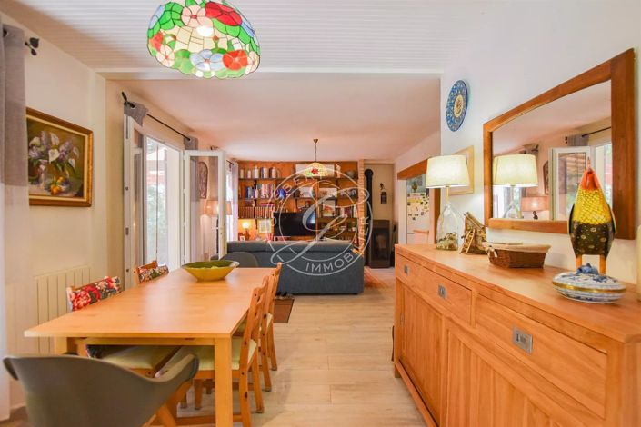 Image No.9-3 Bed House for sale