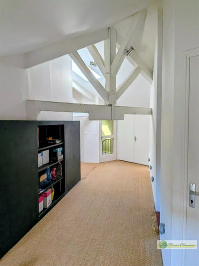 Image No.11-3 Bed Apartment for sale