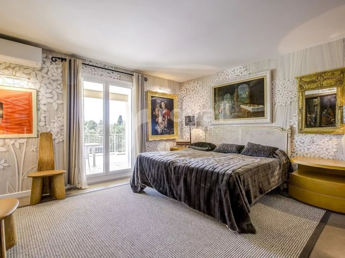 Image No.22-5 Bed House for sale