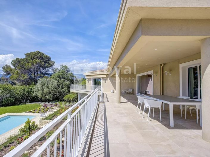 Image No.27-5 Bed House for sale