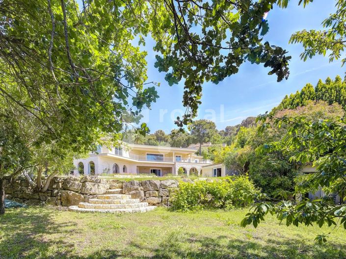 Image No.28-5 Bed House for sale