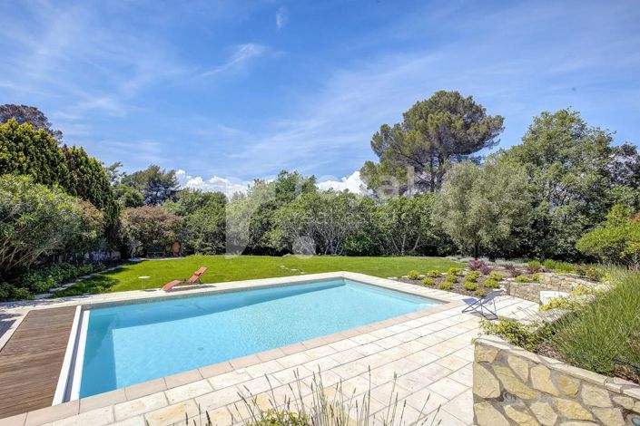 Image No.3-5 Bed House for sale