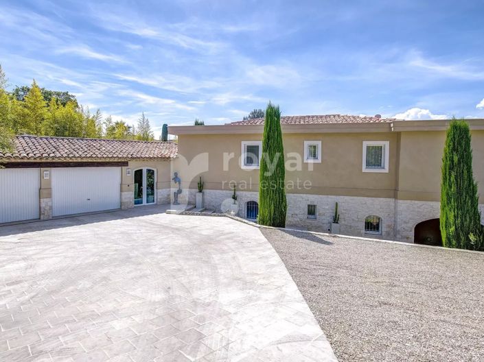 Image No.31-5 Bed House for sale