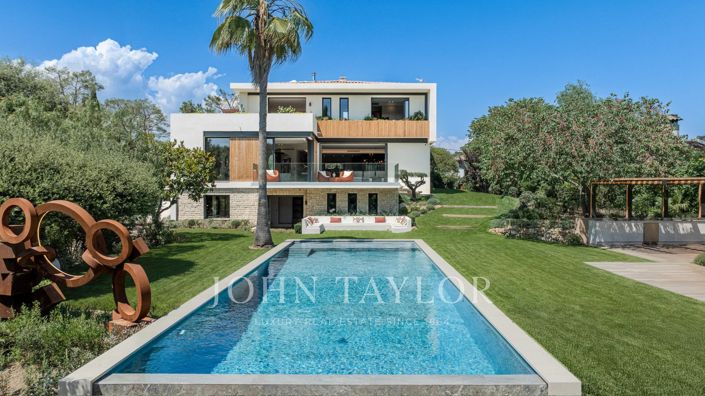 Image No.2-5 Bed House for sale